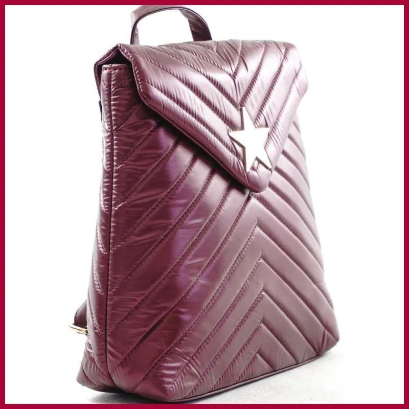 Női hátitáska csillaggal és V varrott mintával, vízhatlan, vörös olasznoitaska-hu 2